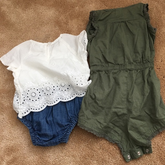 Set of 2 Onesies old navy 3-6 months bundle - Picture 2 of 2